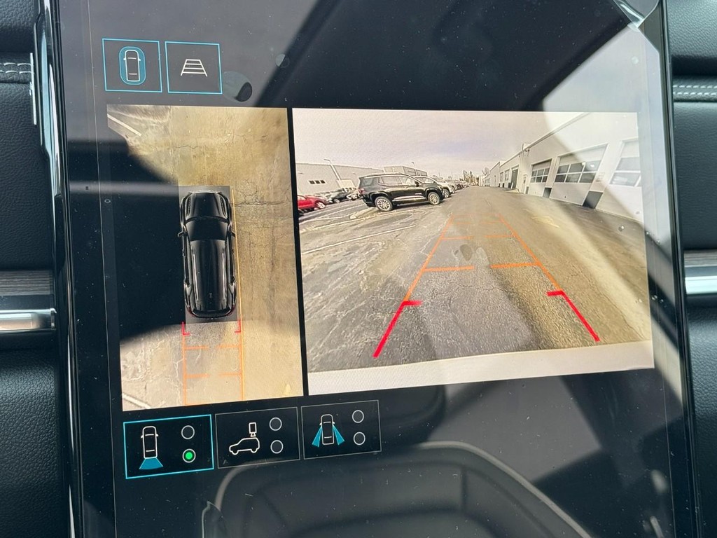 GMC Terrain Vehicle Image 14