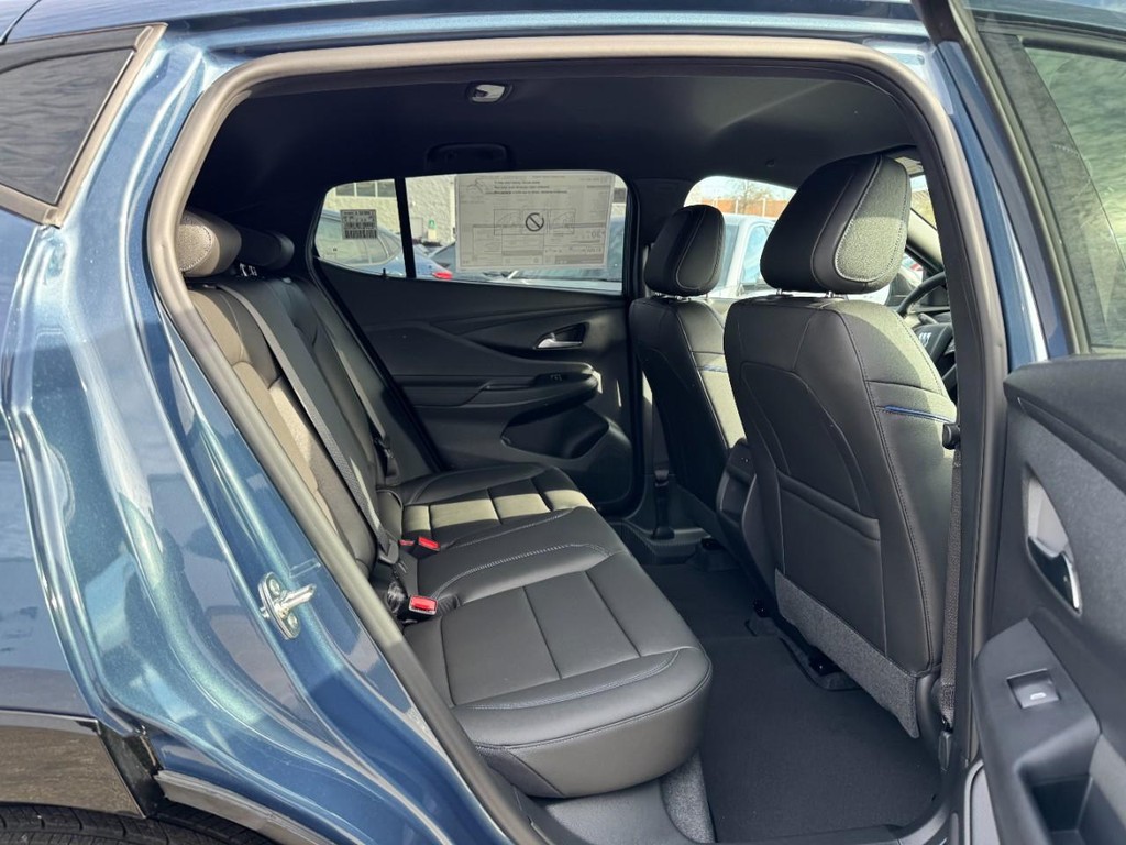 Buick Envista Vehicle Image 05