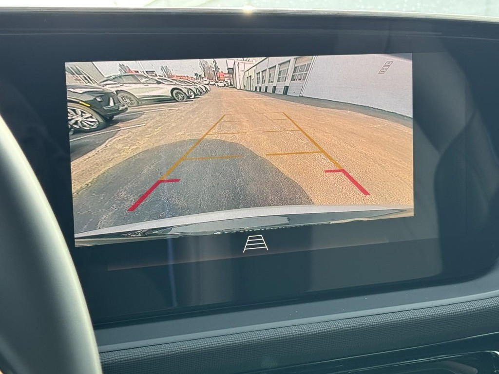 Buick Envista Vehicle Image 13