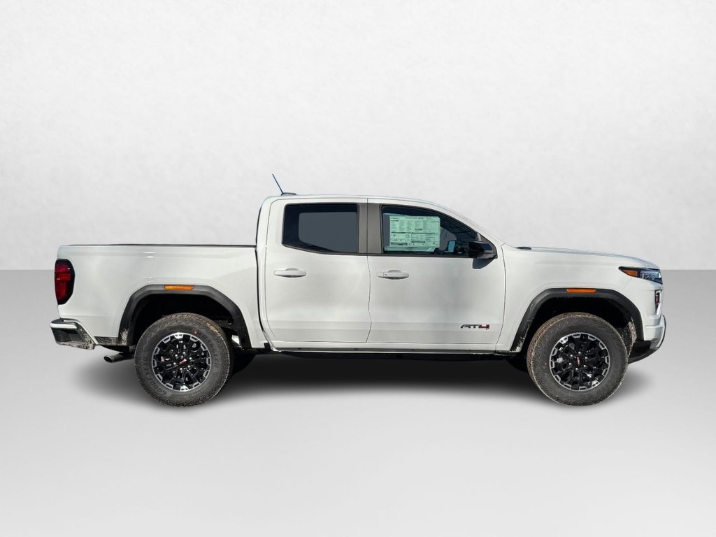 GMC Canyon Vehicle Image 02