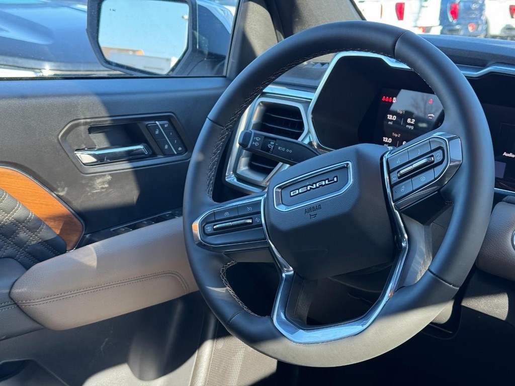 GMC Canyon Vehicle Image 07