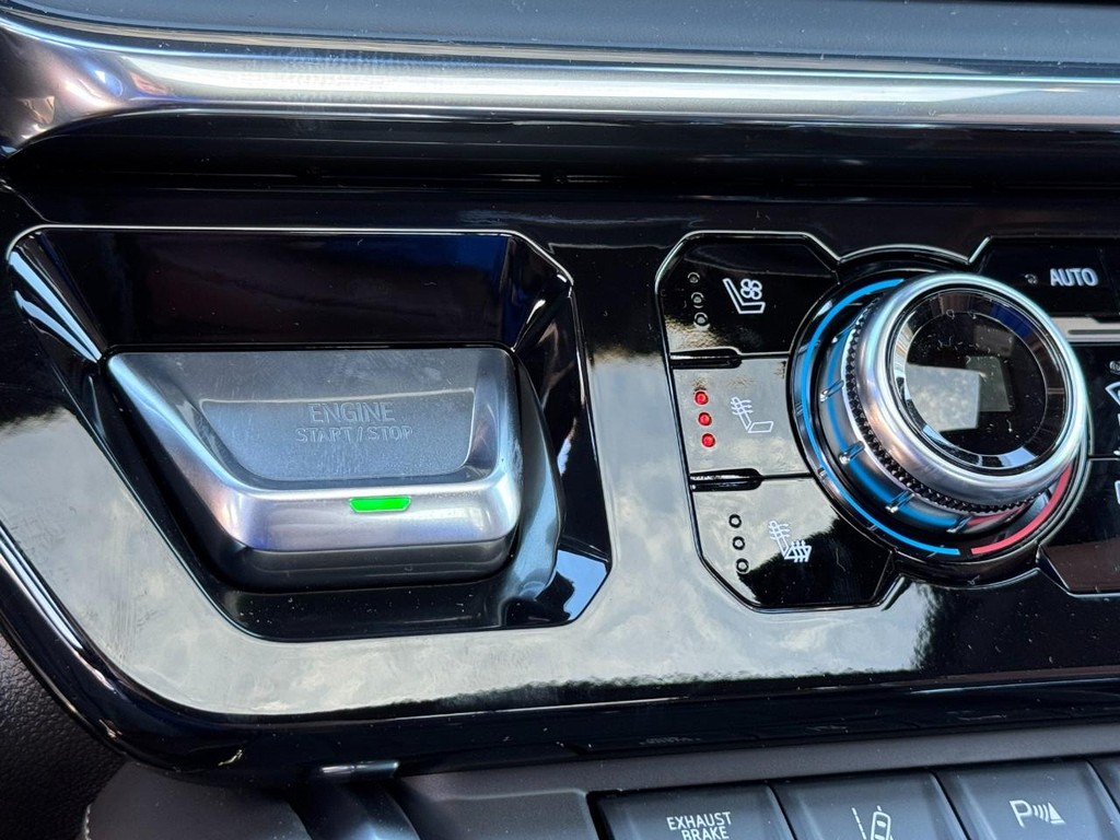 GMC Sierra 2500HD Vehicle Image 13