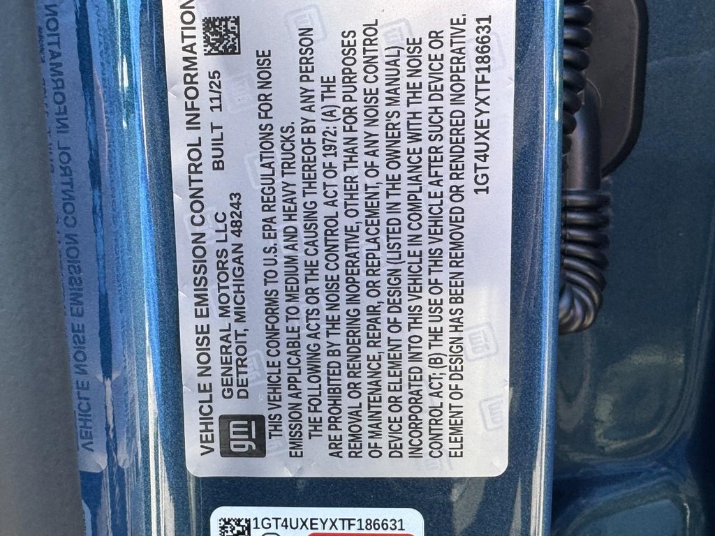 GMC Sierra 2500HD Vehicle Image 16