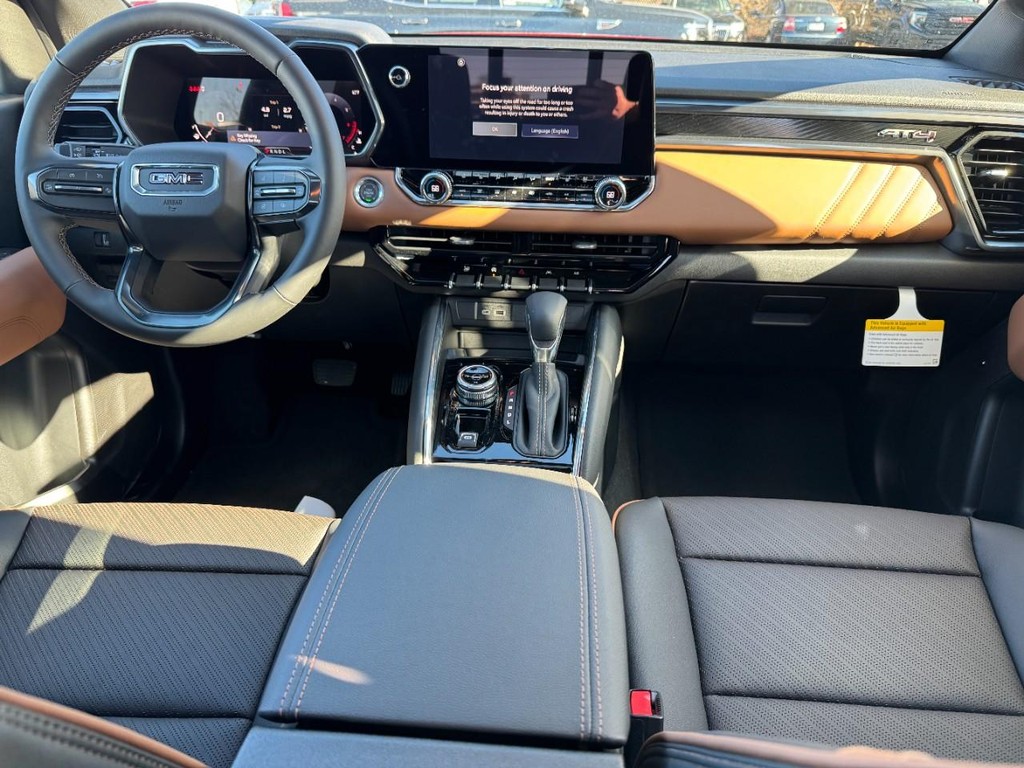 GMC Canyon Vehicle Image 06