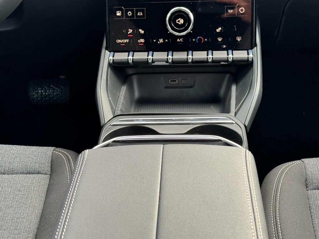 GMC Terrain Vehicle Image 09