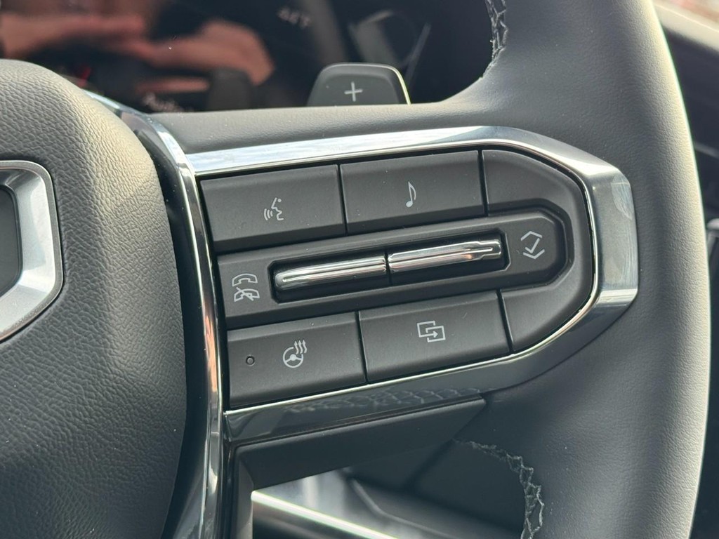 GMC Terrain Vehicle Image 11