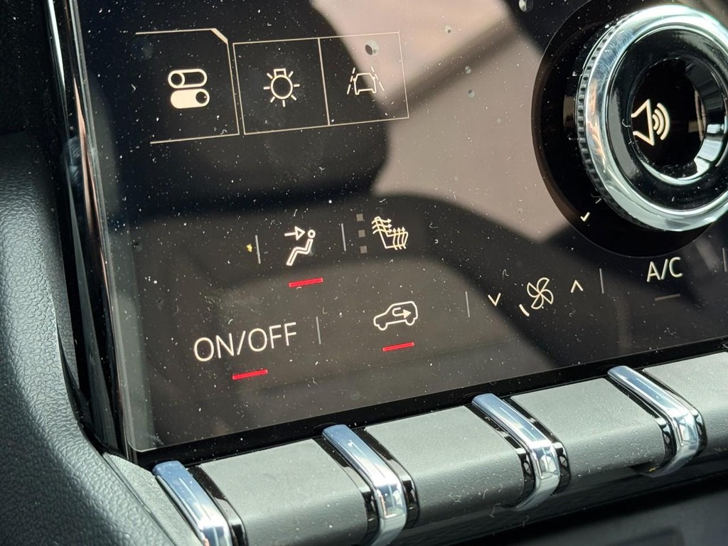 GMC Terrain Vehicle Image 12