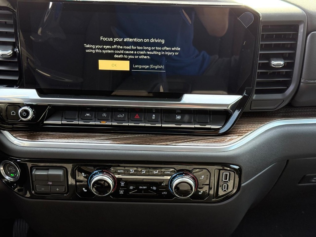 GMC Sierra 1500 Vehicle Image 08