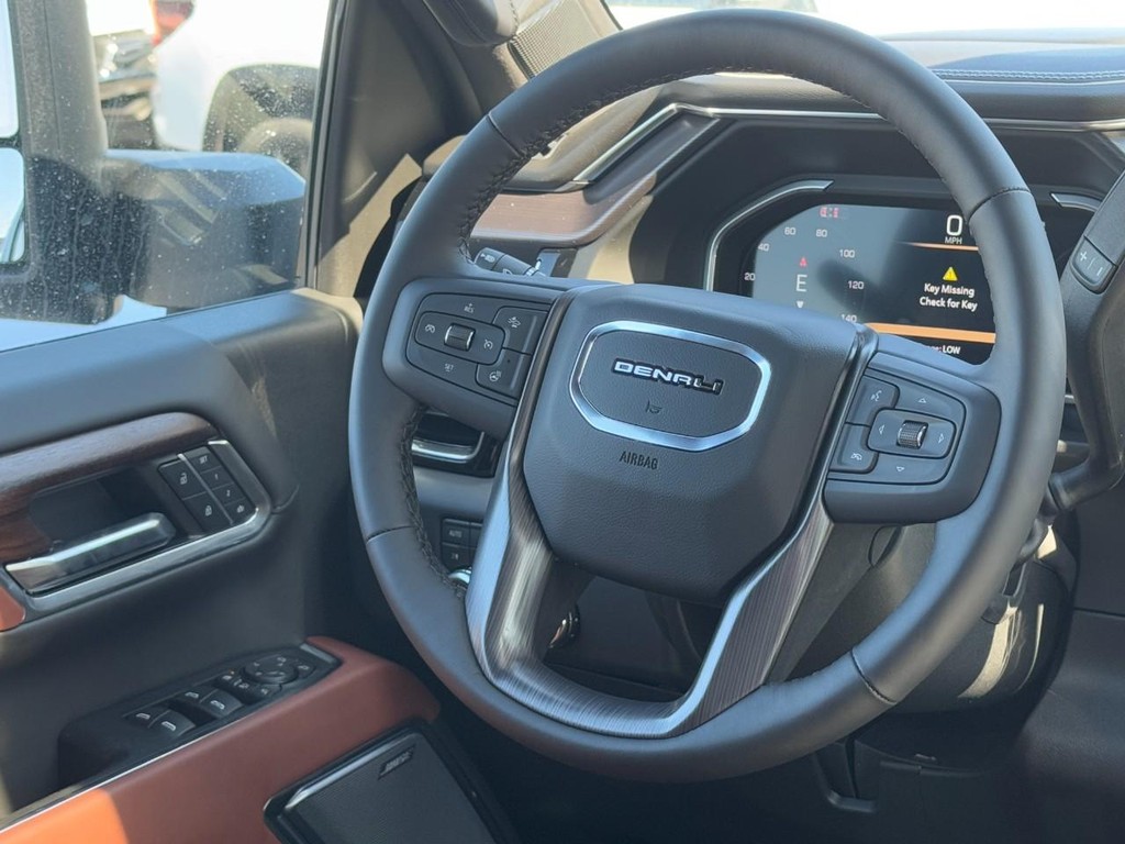 GMC Sierra 2500HD Vehicle Image 07