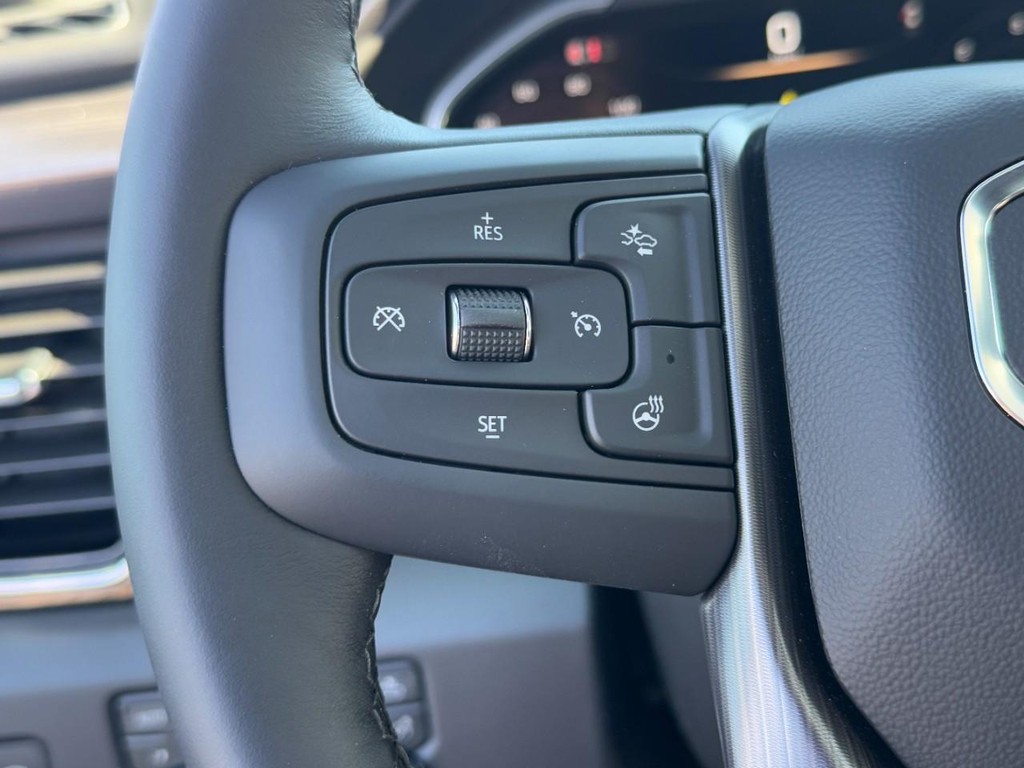 GMC Sierra 2500HD Vehicle Image 11