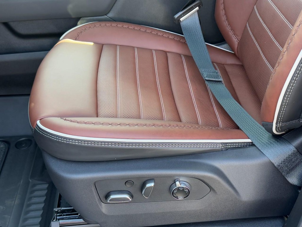 GMC Sierra 2500HD Vehicle Image 15