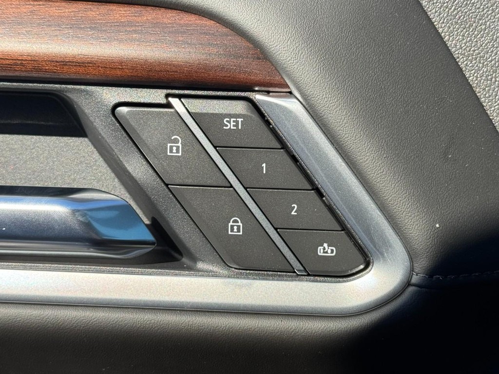 GMC Sierra 2500HD Vehicle Image 10