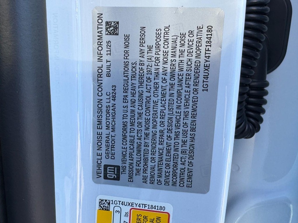 GMC Sierra 2500HD Vehicle Image 16