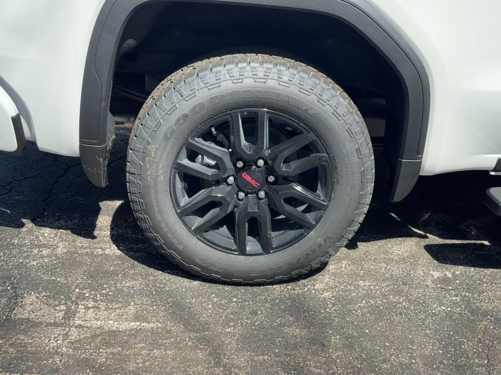 GMC Sierra 1500 Vehicle Image 04