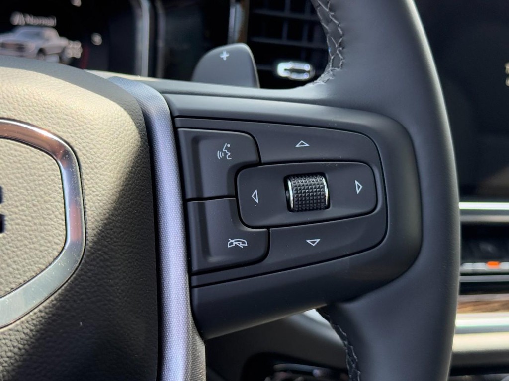 GMC Sierra 1500 Vehicle Image 11