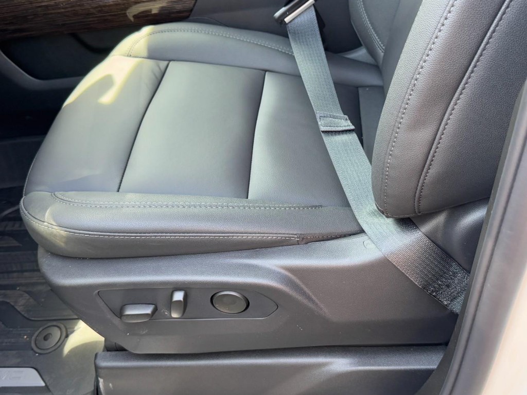 GMC Sierra 1500 Vehicle Image 14