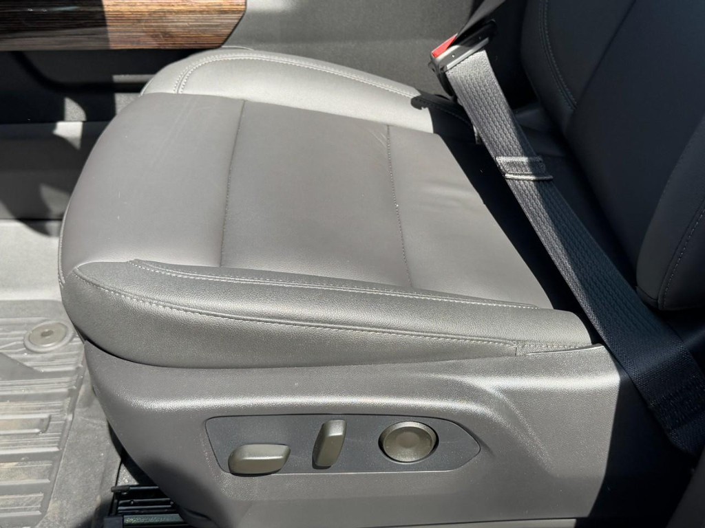 GMC Sierra 1500 Vehicle Image 14