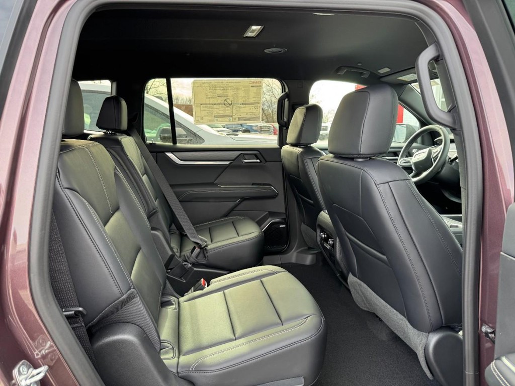 GMC Acadia Vehicle Image 05