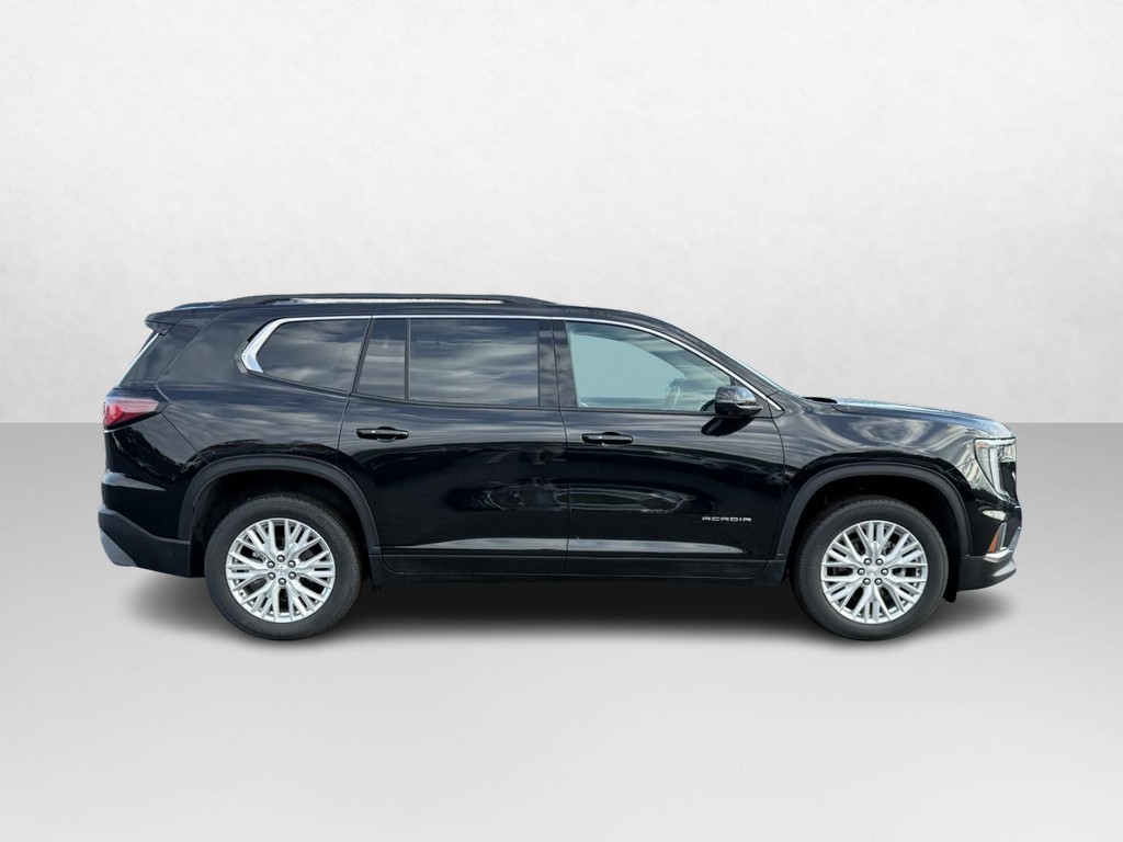 GMC Acadia Vehicle Image 02