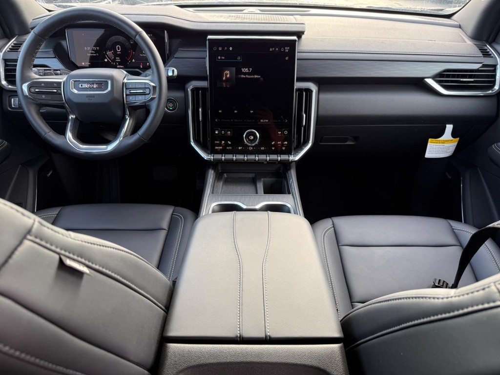 GMC Acadia Vehicle Image 09