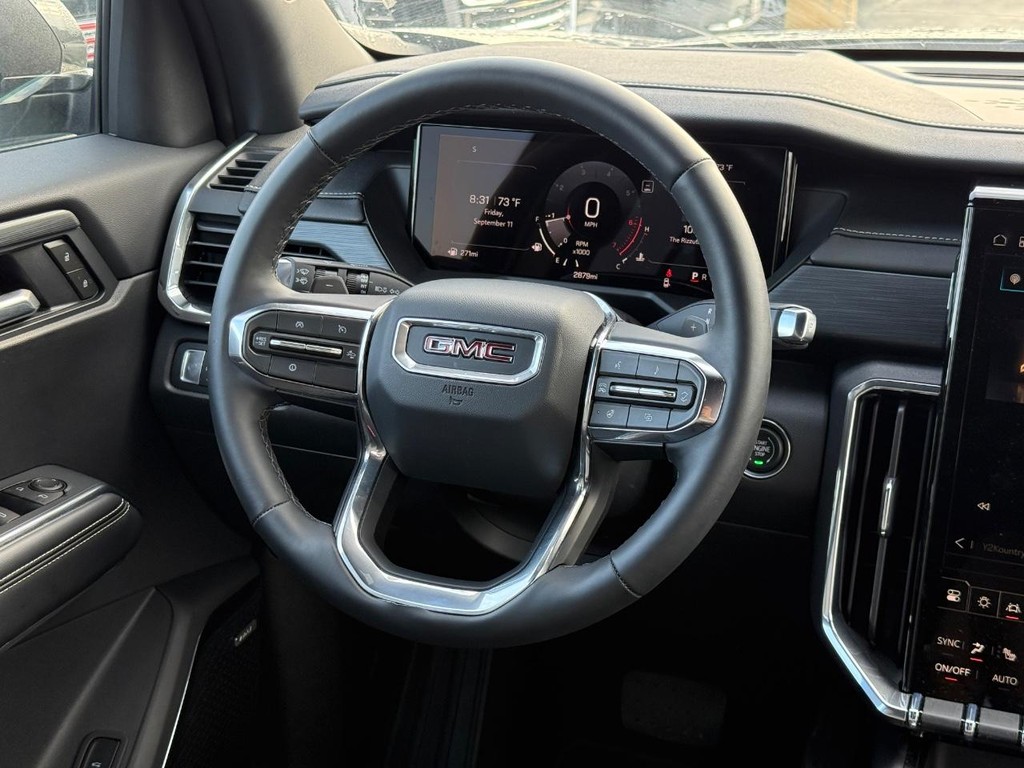 GMC Acadia Vehicle Image 10
