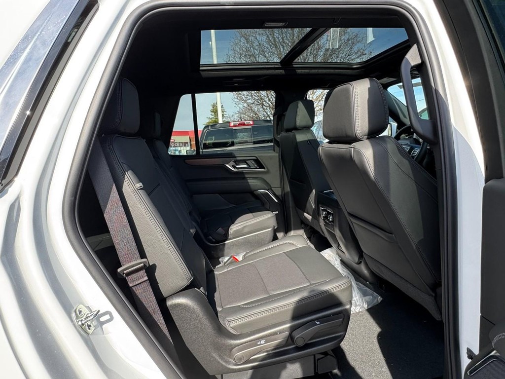 GMC Yukon Vehicle Image 05