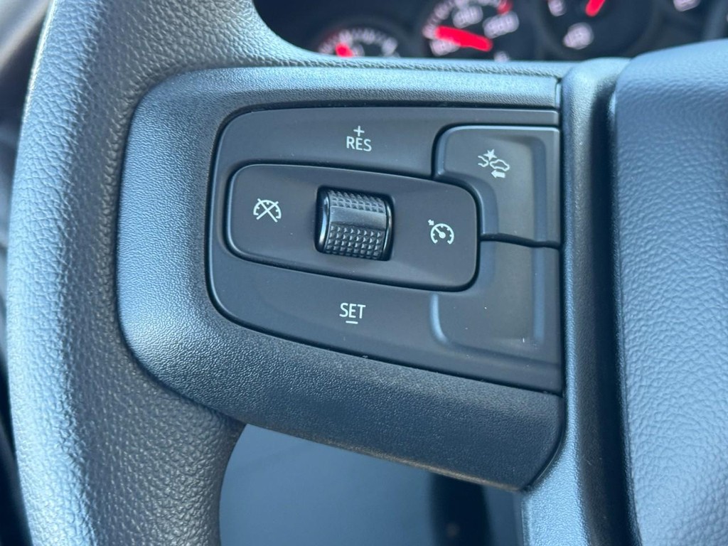 GMC Sierra 2500HD Vehicle Image 10