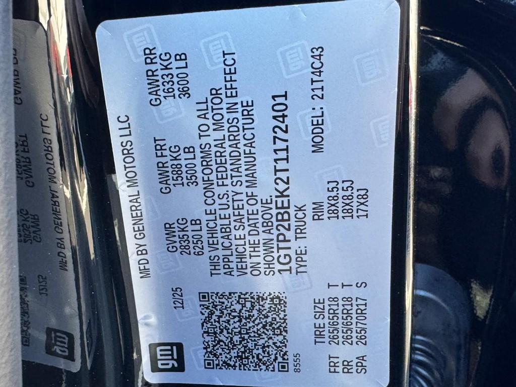 GMC Canyon Vehicle Image 14