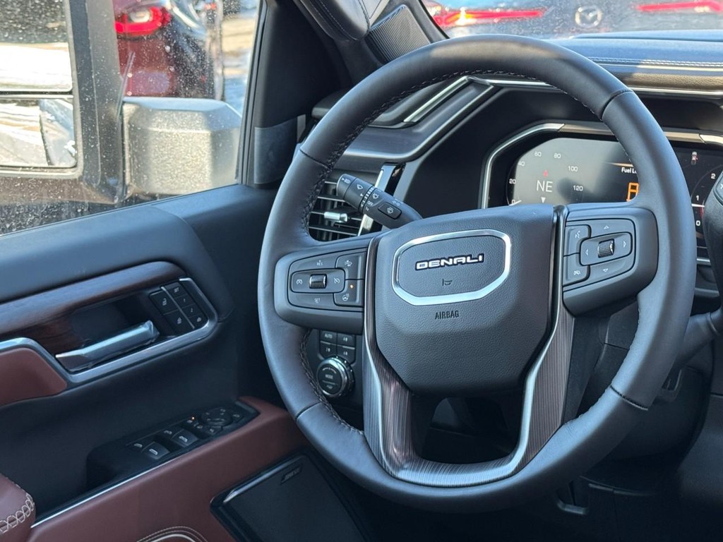 GMC Sierra 2500HD Vehicle Image 07