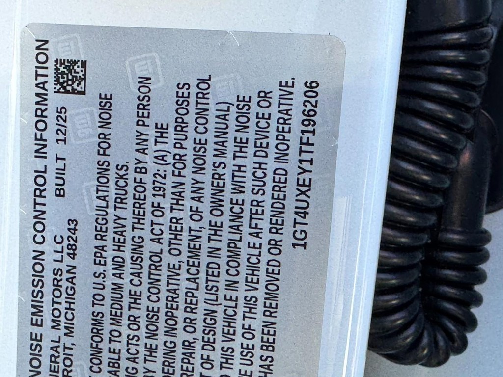 GMC Sierra 2500HD Vehicle Image 16