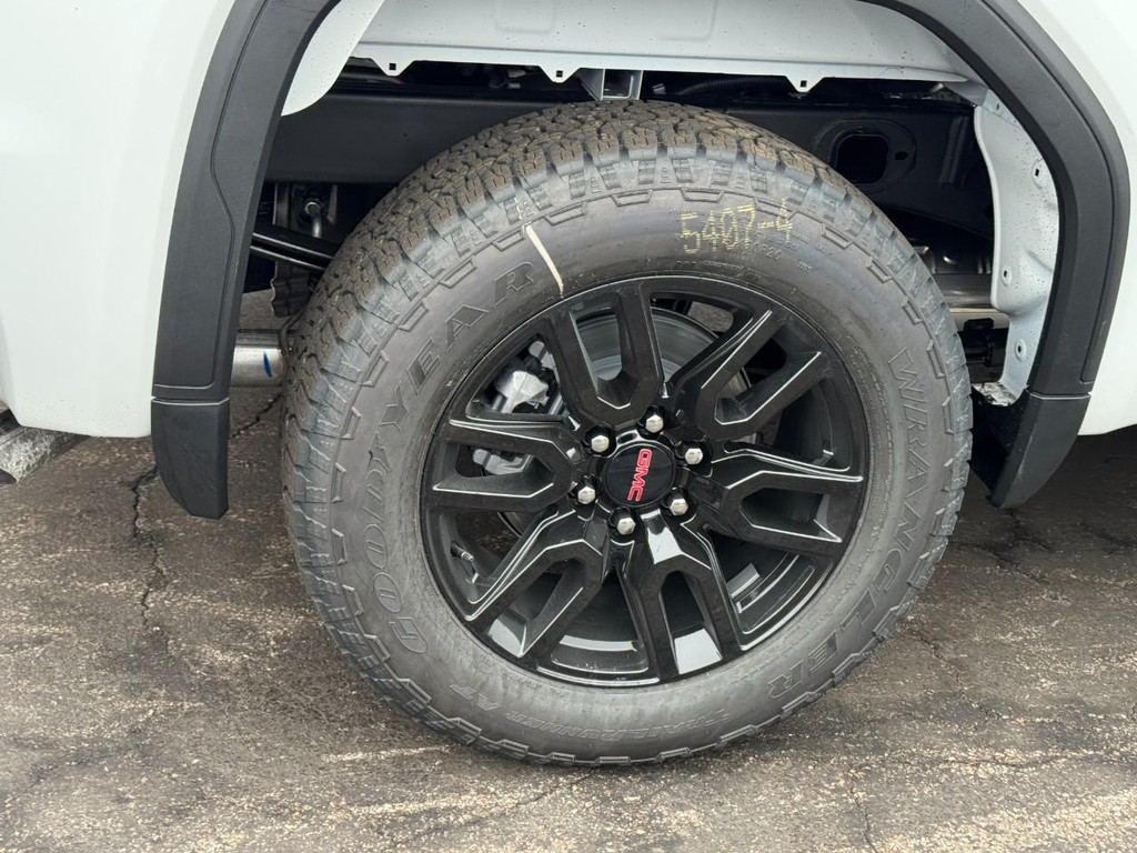 GMC Sierra 1500 Vehicle Image 04