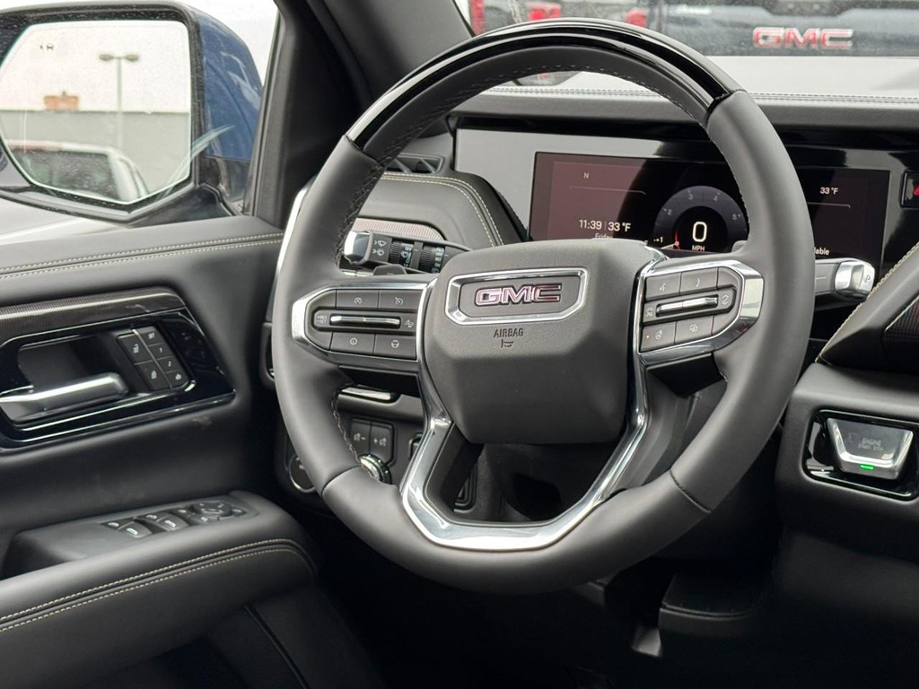 GMC Yukon XL Vehicle Image 08