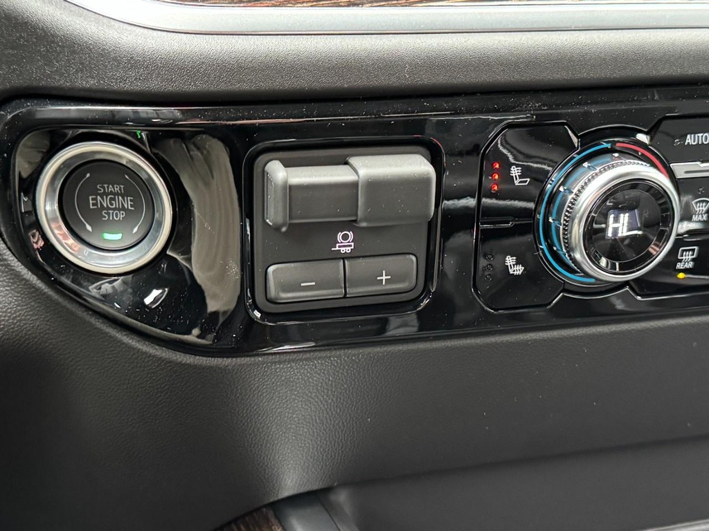 GMC Sierra 1500 Vehicle Image 13