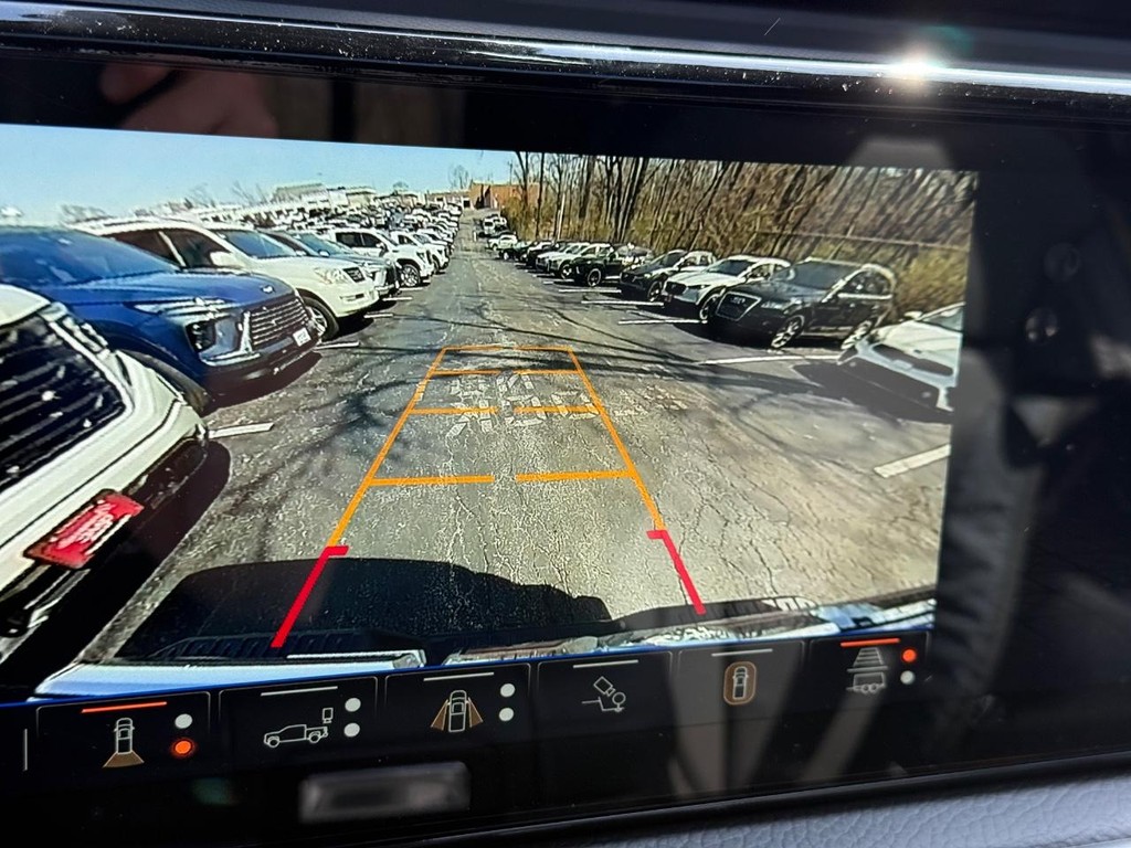 GMC Sierra 1500 Vehicle Image 16