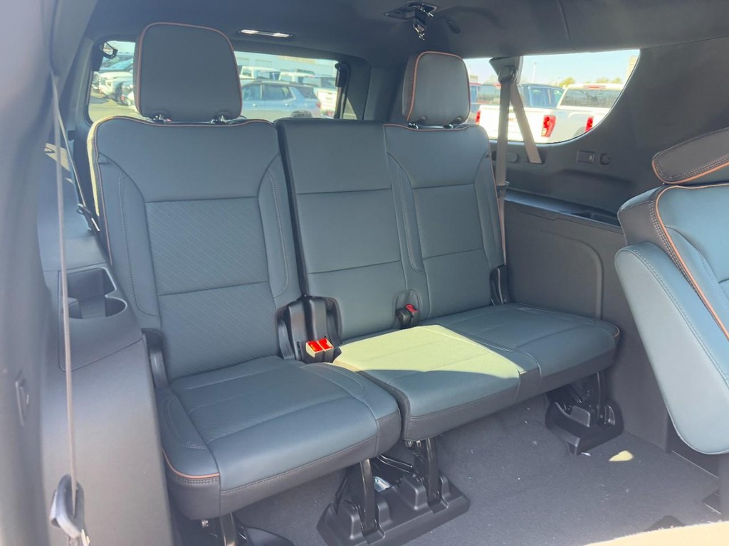 GMC Yukon XL Vehicle Image 07