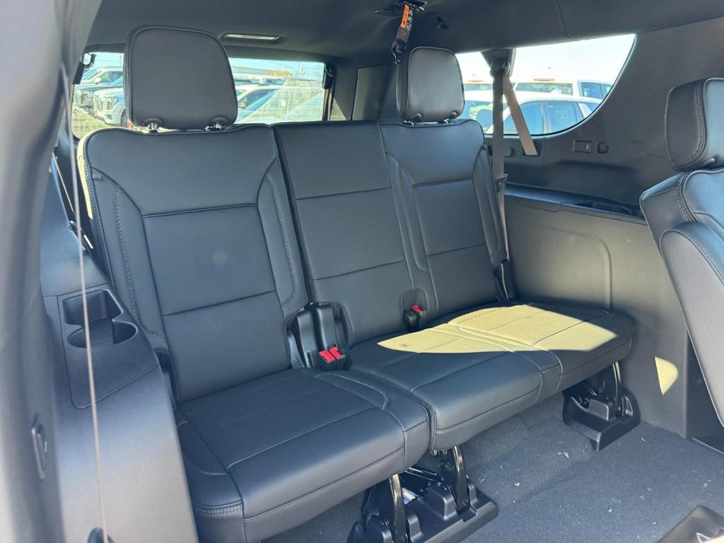 GMC Yukon XL Vehicle Image 07