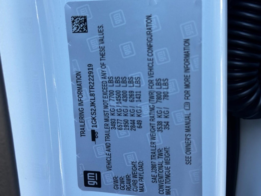 GMC Yukon XL Vehicle Image 18