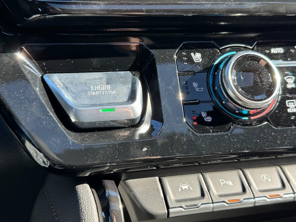 GMC Sierra 1500 Vehicle Image 13