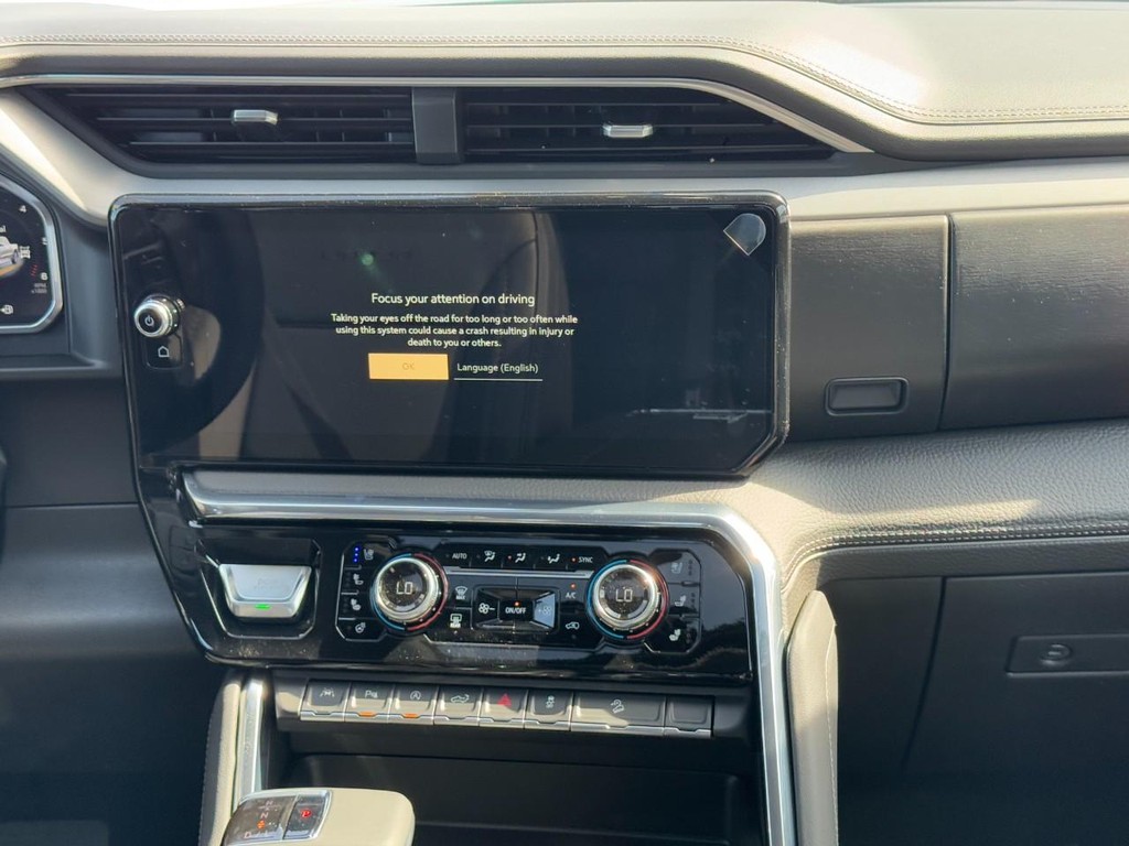 GMC Sierra 1500 Vehicle Image 09