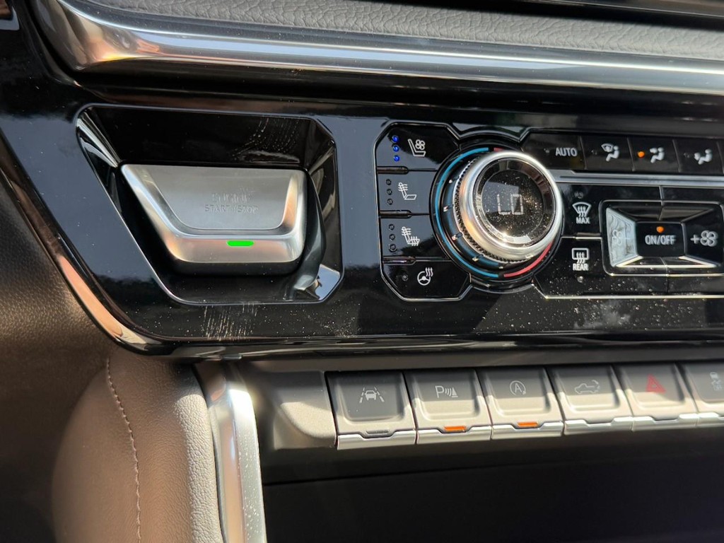 GMC Sierra 1500 Vehicle Image 14