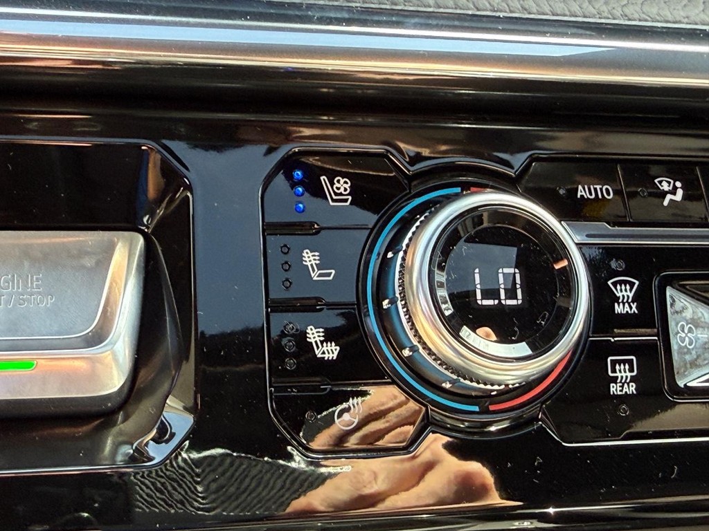 GMC Sierra 1500 Vehicle Image 18