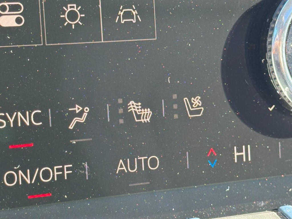 GMC Terrain Vehicle Image 13