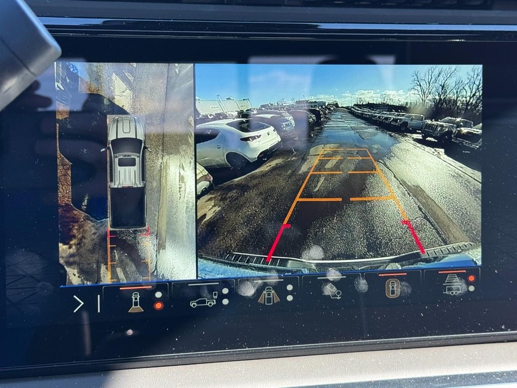 GMC Sierra 2500HD Vehicle Image 14