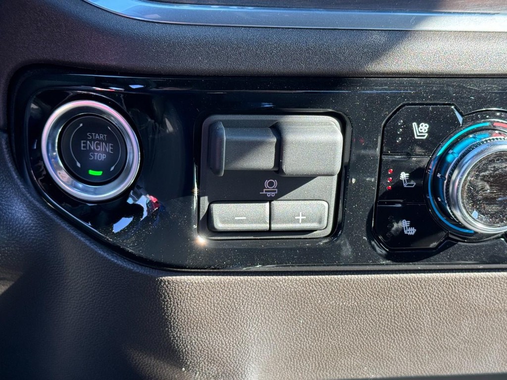 GMC Sierra 1500 Vehicle Image 13