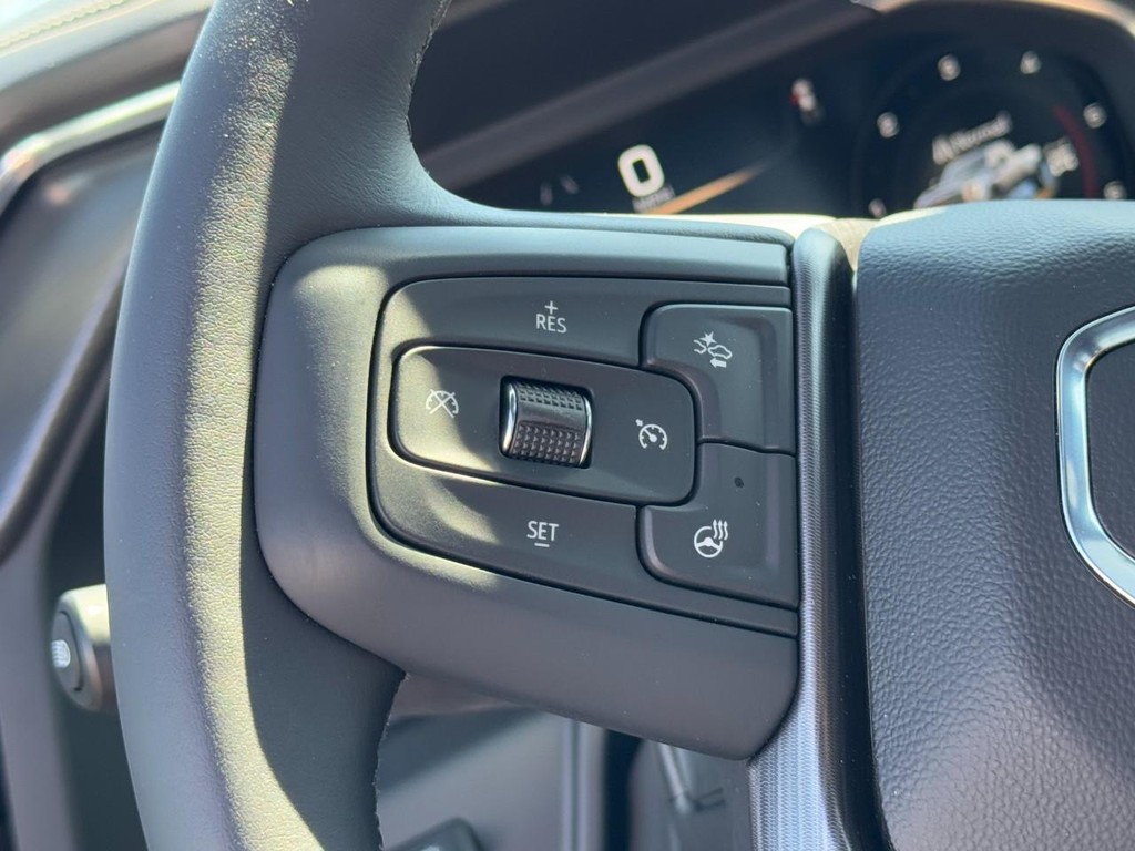 GMC Sierra 3500HD Vehicle Image 11