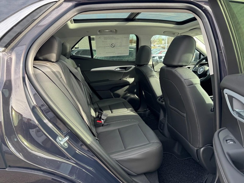 Buick Envision Vehicle Image 05