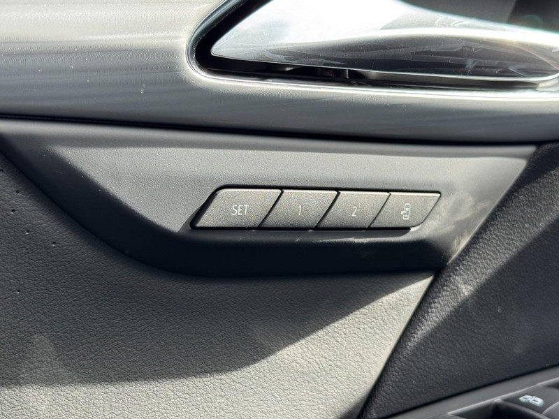 Buick Envision Vehicle Image 10