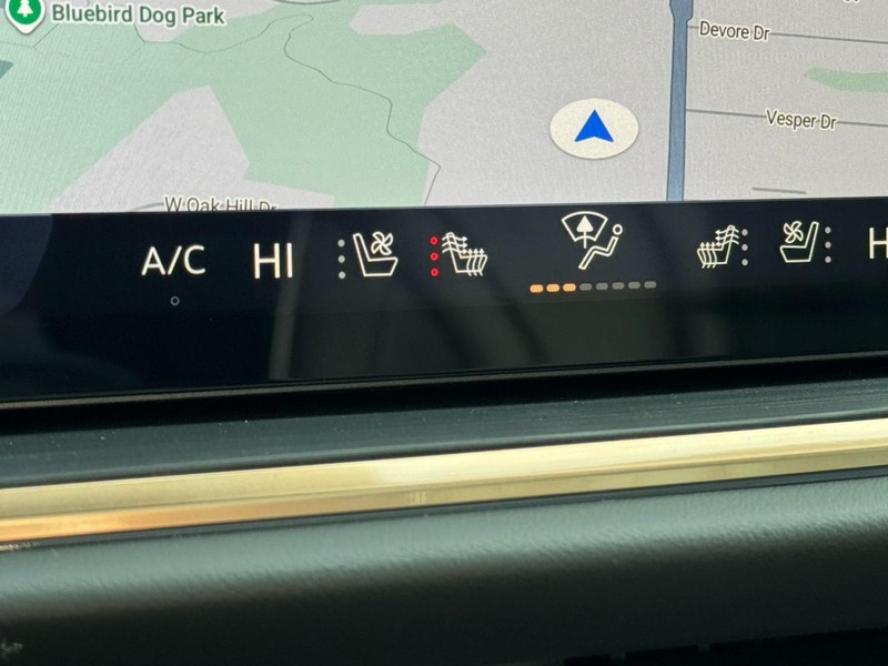 Buick Envision Vehicle Image 13