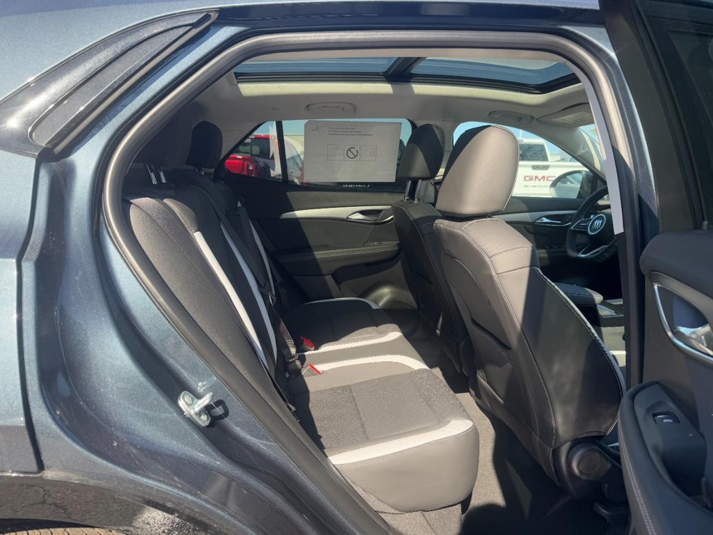 Buick Envision Vehicle Image 05