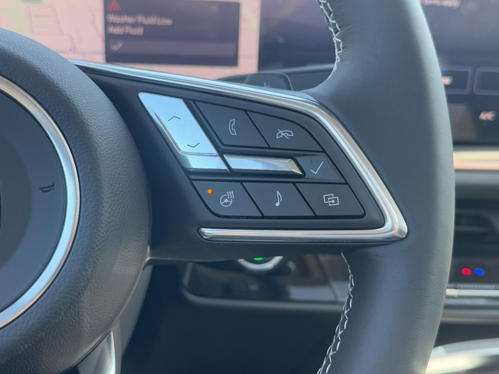 Buick Envision Vehicle Image 12